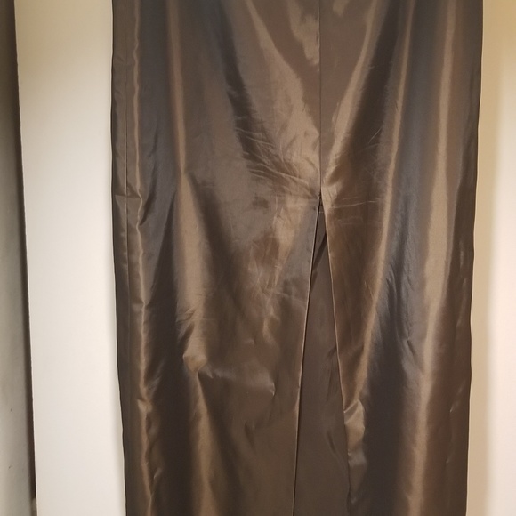 Dress - Picture 4 of 7